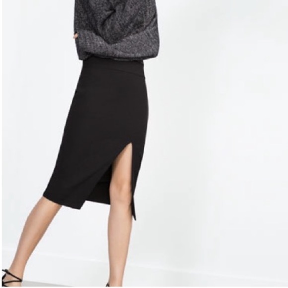 ZARA sleek pencil skirt - Picture 3 of 4